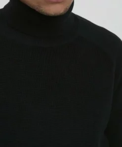 Solid SDTASH TURTLE NECK 21105737 - Pullover - Black -Élégance Boutique 029a66d0ff2f448cb98ee6972d2f5dd4