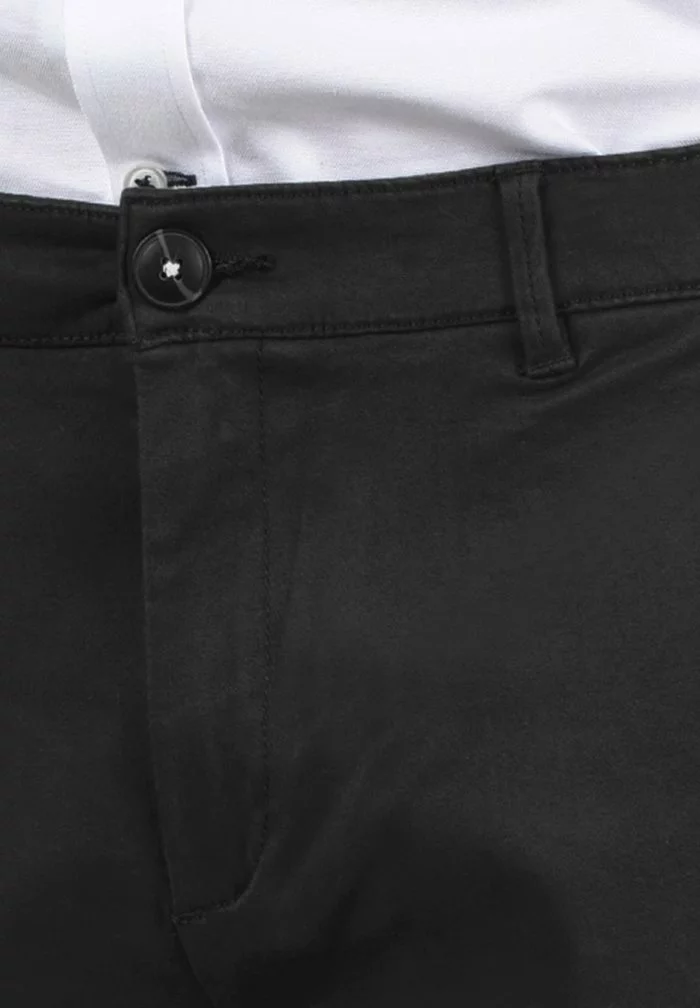 Solid RAVI - Short - Black 5 Solid RAVI - Short - Black – Image 5