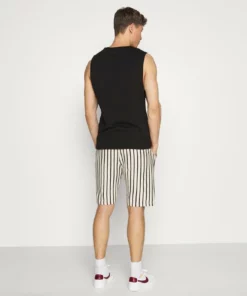 Solid STEVE - Short - Insignia Blue 8 Solid STEVE - Short - Insignia Blue -Élégance Boutique 1272400296324a40883d3cce40f1e26f