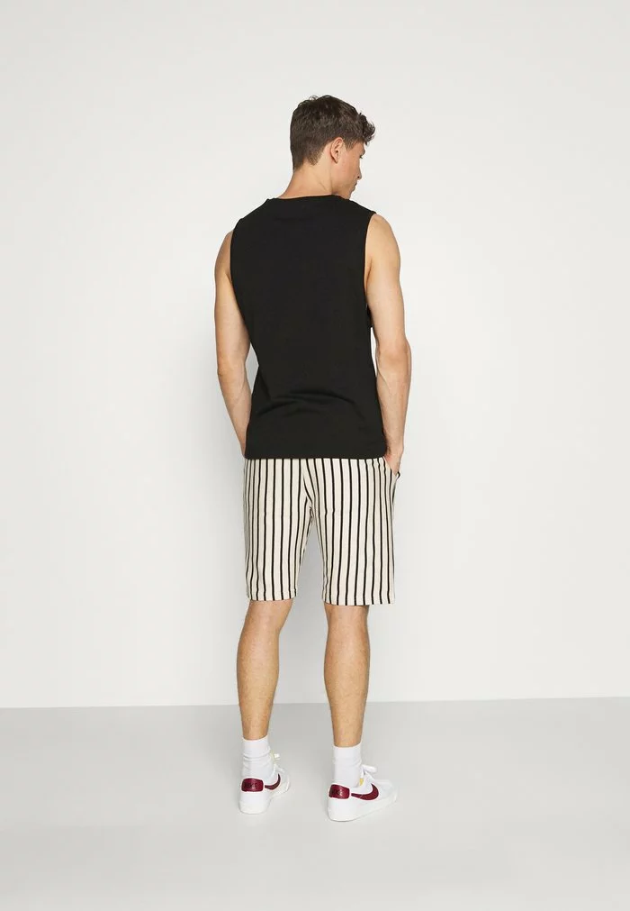 Solid STEVE - Short - Insignia Blue 3 Solid STEVE - Short - Insignia Blue – Image 3