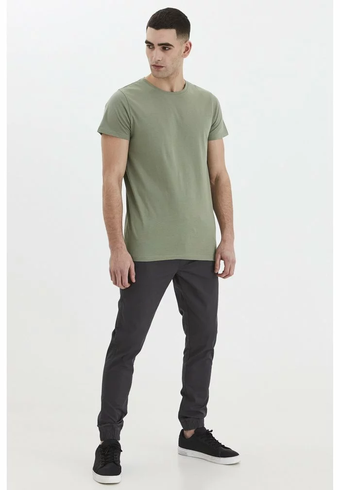 Solid SDPEKO - T-shirt Basique - Hedge Green 2 Solid SDPEKO - T-shirt Basique - Hedge Green – Image 2