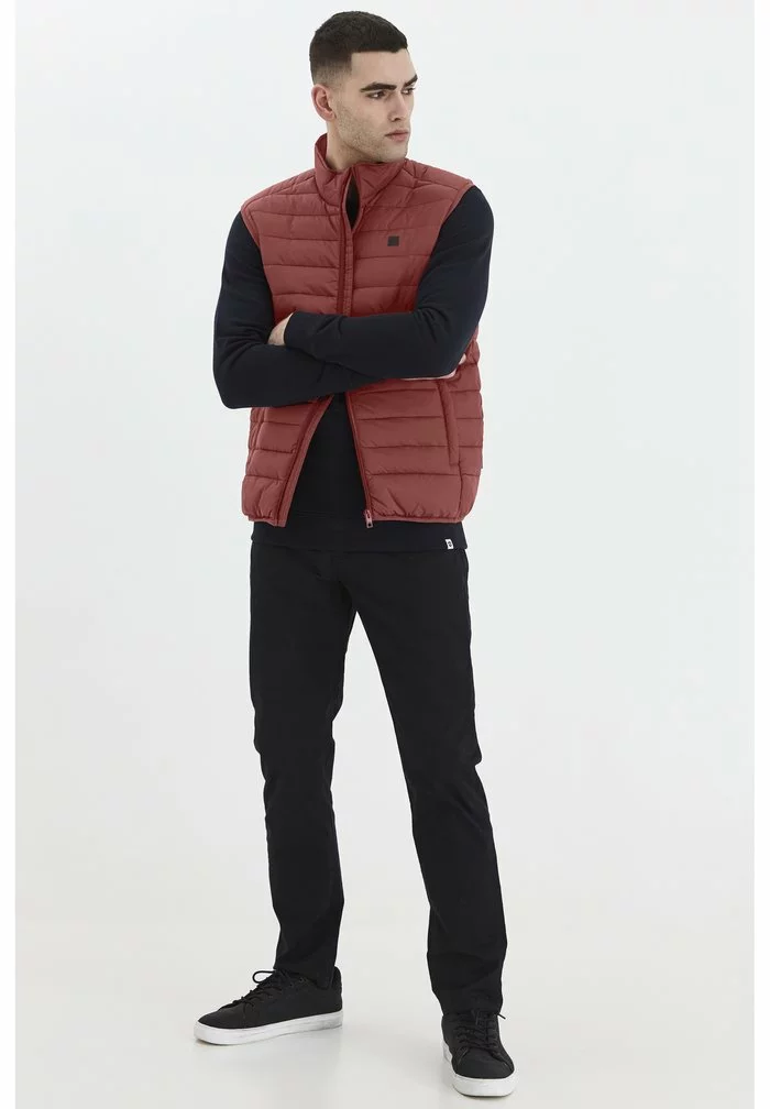 Solid SDSÖRENSON - Veste Sans Manches - Brick Red 2 Solid SDSÖRENSON - Veste Sans Manches - Brick Red – Image 2