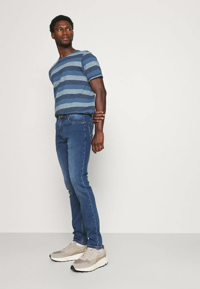 Solid SDTULIO JOY HYBRID 21105840 - Jean Droit - Middle Blue Denim 4 Solid SDTULIO JOY HYBRID 21105840 - Jean Droit - Middle Blue Denim – Image 4