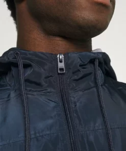 Solid PERCY - Veste Légère - Insignia Blue 12 Solid PERCY - Veste Légère - Insignia Blue -Élégance Boutique 3f966dda798c44568abc89f962c18d2e