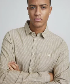 Solid Chemise - Sand 11 Solid Chemise - Sand -Élégance Boutique 454721f28e1d4fac975556f0e95e35cb