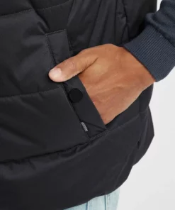 Solid SDATSU - Veste Sans Manches - Black 10 Solid SDATSU - Veste Sans Manches - Black -Élégance Boutique 460f7166c9b44e8b9ba030fd290df85d