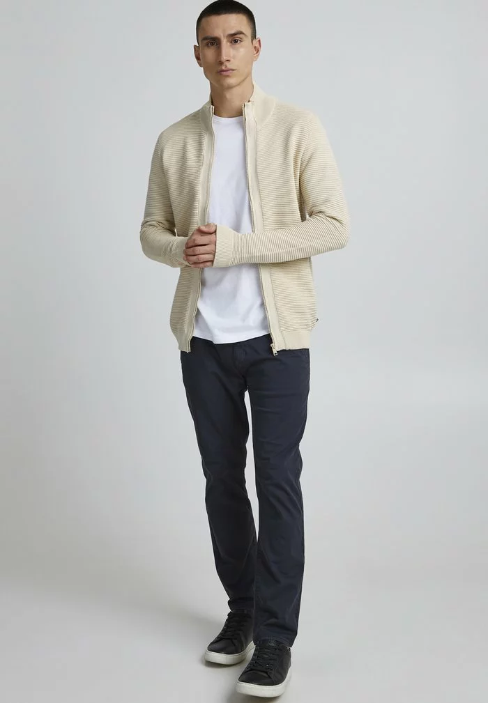 Solid SDNICKLAS - Gilet - Oatmeal 2 Solid SDNICKLAS - Gilet - Oatmeal – Image 2