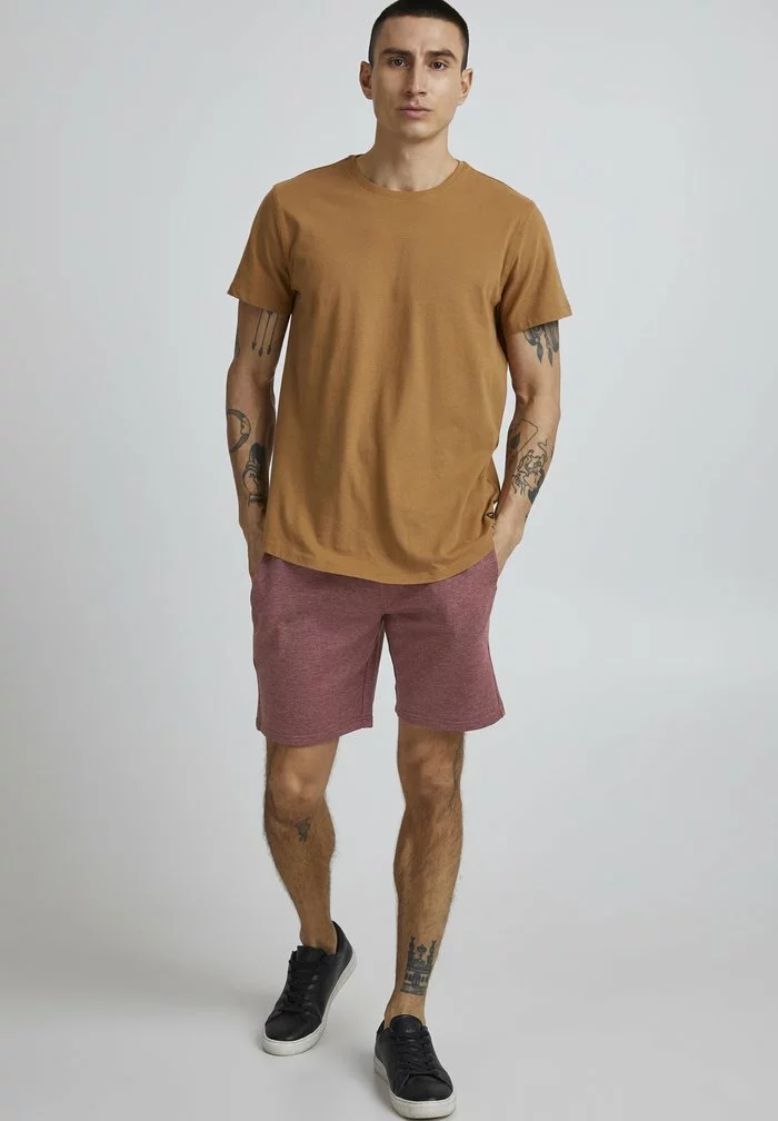 Solid SDOLIVER - Short - Wine Red Melange 2 Solid SDOLIVER - Short - Wine Red Melange – Image 2