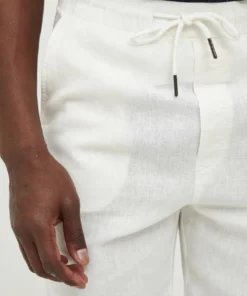 Solid SDTRUC SHORTS LINEN - Short - Off White 9 Solid SDTRUC SHORTS LINEN - Short - Off White -Élégance Boutique 6876a1038fbc4a3988d3ad15ca7e5d75