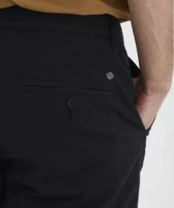 Solid SDTITIAN - Short - Black -Élégance Boutique 7d7e9137b73842749d1fe30989b92e3d