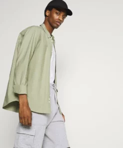 Solid Short - Light Grey Melange -Élégance Boutique 97c860756f6440b6ac91d0c18c99bdd7