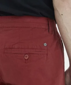 Solid SDTITIAN - Short - Brick Red -Élégance Boutique 9b349319764f400cbada544f31734bec