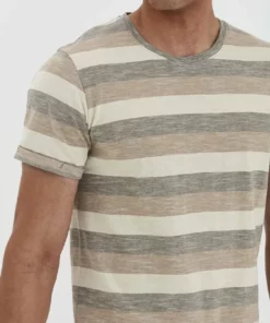 Solid SDTHICCO - T-shirt Imprimé - Dusty Olive -Élégance Boutique 9f4a92bf744b4beea6873bca04f99423