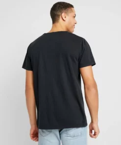 Solid SDTEE - T-shirt Basique - Black 8 Solid SDTEE - T-shirt Basique - Black -Élégance Boutique a518f5c4705d4aa2b6f3720d90374d6c