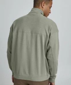 Solid SDAPOLLO SW - Sweatshirt - Vetiver 8 Solid SDAPOLLO SW - Sweatshirt - Vetiver -Élégance Boutique af4ae9c9654247ebad9d282baef2ff8e