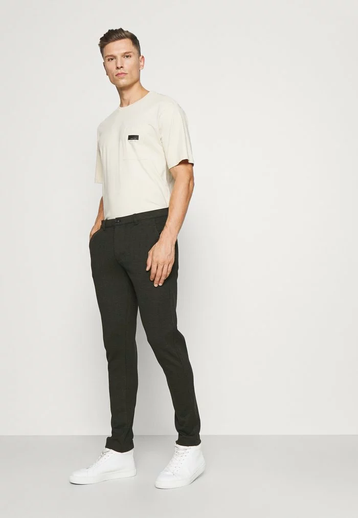 Solid BARRO CHECK PANT - Pantalon Classique - Black Forest 4 Solid BARRO CHECK PANT - Pantalon Classique - Black Forest – Image 4