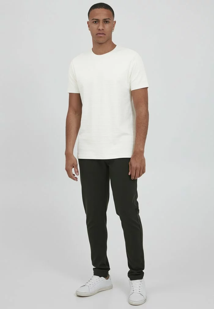 Solid SDTREVOR 21105769 - T-shirt Basique - Off White 2 Solid SDTREVOR 21105769 - T-shirt Basique - Off White – Image 2