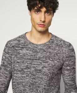 Solid ONECK - Pullover - Black -Élégance Boutique e4284436fce940a090ee07cb8ddf4ab9