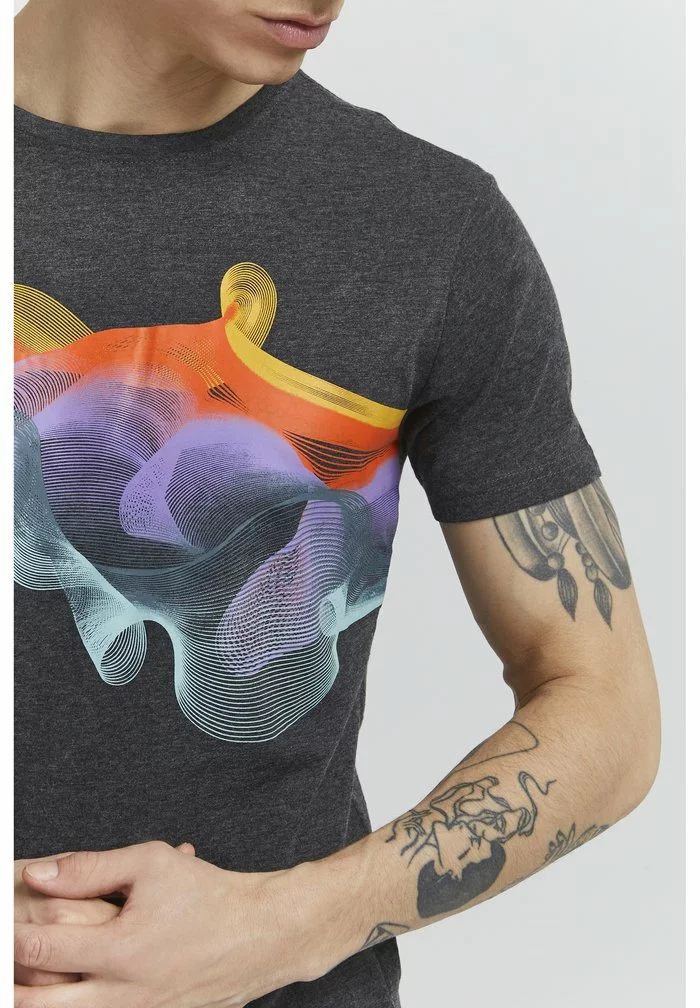 Solid PEDRO - T-shirt Imprimé - Dark Grey Melange 4 Solid PEDRO - T-shirt Imprimé - Dark Grey Melange – Image 4