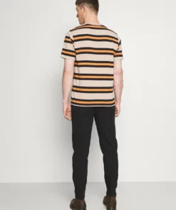 Solid DAD - Jeans Fuselé - Black -Élégance Boutique fb1b3fe805d24372a41290a0169ee764